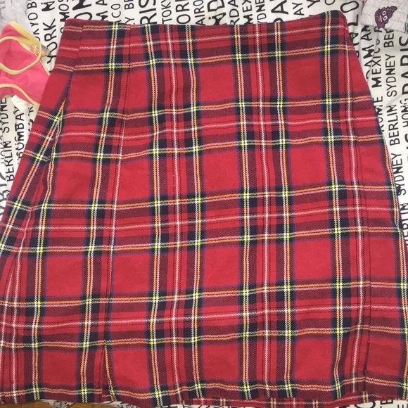 Brandy Melville Dresses & Skirts - Skrir